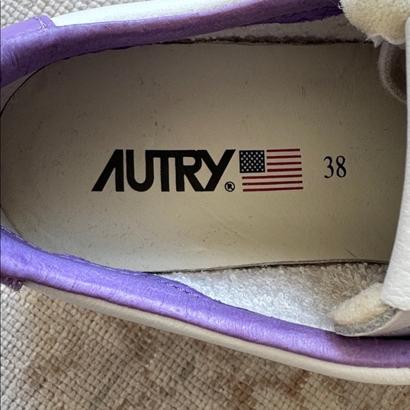 NEW Autry Medalist Purple Low sneakers Size 38 - Picture 9 of 12